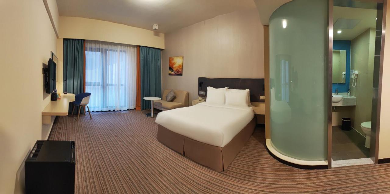 Holiday Inn Express Shanghai Putuo, An Ihg Hotel Екстер'єр фото