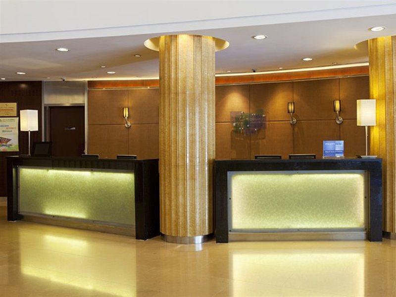 Holiday Inn Express Shanghai Putuo, An Ihg Hotel Екстер'єр фото